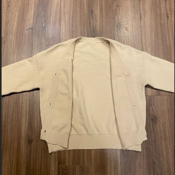 Women's Cardigan Sweater, Size S/M, Creamy Beige Wool - Picture 4 of 5